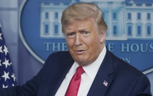 Trump Teken Perintah Pemberian Bansos 6 Juta Per Minggu untuk Pengangguran AS