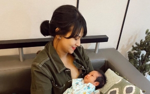 Vanessa Angel Turuti Saran Obati Sang Bayi dengan Air Ludahnya, Picu Protes