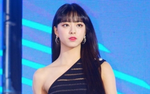 SOBA 2020: Dandanan Cantik Yuna ITZY Umbar Pinggang Tuai Pujian Selangit