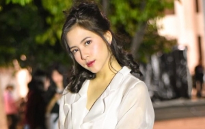 Viral Video Diduga Adhisty Zara Tertawa saat Dadanya Dipegang Pria