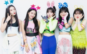 Red Velvet Rayakan Kembalinya Wendy dengan Pamer Momen Berlima, Tuai Reaksi Gemas Sampai Haru