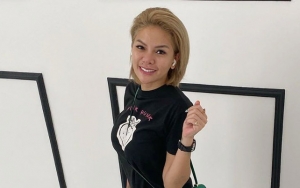 Beredar Foto Mesra Nikita Mirzani Ciuman Bibir Dengan Pria Tampan, Pacar Baru?