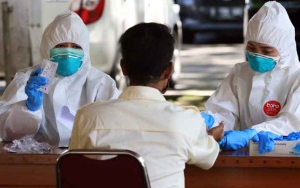 Satgas COVID-19 Akui RI Masih Jauh dari Target WHO Soal Tes Massal
