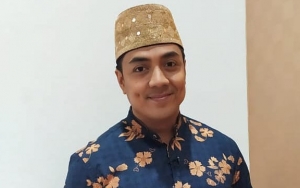Imbas Diberitakan Melarat, Ibunda Ustaz Riza Muhammad Sampai Jatuh Sakit
