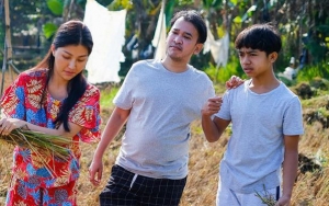 Ruben Onsu Bagikan Potret Haru Sarwendah Ketiduran Nungguin Betrand Peto Pulang, Bikin Mewek!