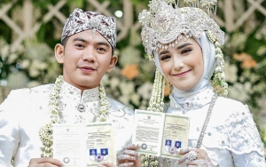 Rizki D'Academy Posting 'Malu Sama Allah' Saat Istri Pamer Video Lekuk Tubuh