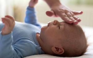 Menyepelekan Demam yang Dialami Bayi