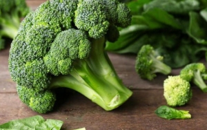 Sayur Bayam dan Brokoli