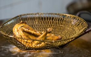 Goreng dengan Banyak Minyak