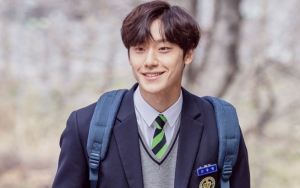 Ketampanan Lee Do Hyun di Teaser '18 Again' Bikin Wanita Ini Melongo
