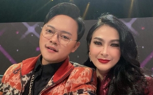Iis Dahlia Dihujat Tak Sopan Usai Makan Sambil Angkat Kaki, Penampilan Danang Diejek Makin Ngondek