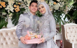 Rizki DA Diledek Makin 'Kemayu' Pakai Baju Motif Bunga-Bunga, Status Galau Nadya Bikin Iba