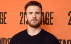 Chris Evans Beri Reaksi Tak Terduga Usai Heboh Salah Posting Foto Bagian Intim