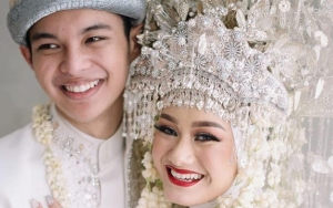 Rey Ciumi Tangan Dinda Hauw Bukti Memuliakan Istri, Poni Rambut Ketiup Angin Bak Lee Min Ho
