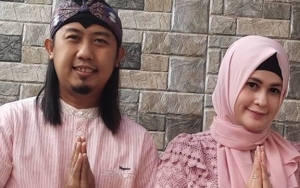 Ade Jigo Minta Doa untuk Istri, Bagikan Foto Kain dengan Bercak Darah