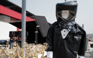 Patuhi Protokol COVID-19, Piala Emmy Awards 2020 Bakal Diantar ke Rumah Pemenang dengan Hazmat