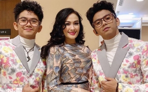 Rizki-Ridho DA Menangis Terisak di Atas Panggung, Iis Dahlia Minta Netter Stop Bully