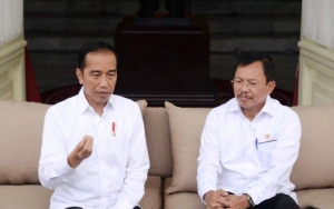 Media Asing Soroti Kepercayaan Jokowi Pada Menkes Soal Penanganan Pandemi 