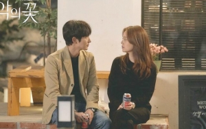 Happy Ending, Lee Jun Ki dan Moon Chae Won Ciuman Mesra di Episode Terakhir 'Flower Of Evil'