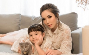 Gempi Putri Gisella Anastasia Bikin Ngakak Gara-gara Senyum Kaku Foto Bareng Idola, Siapa?