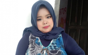 Rahmawati Kekeyi Kabarkan Kakinya Mulai Sembuh, Jilbab Melorot Jadi Sorotan