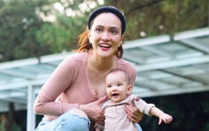 Shandy Aulia Peringati Ulang Tahun Sang Ibu, Wajah Persis Claire Jadi Sorotan