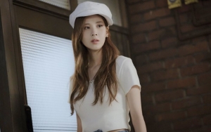 Tetap Menawan Meski Tampil Sederhana, Foto Adegan Seohyun SNSD di 'Private Life' Banjir Pujian