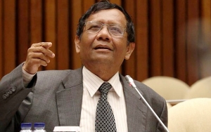 Minta Masyarakat Tak Main-Main, Mahfud MD Contohkan Donald Trump yang Sempat Tak Percaya Corona