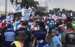 Geruduk DPRD DKI, Para Pekerja Malam Desak PSBB Dicabut