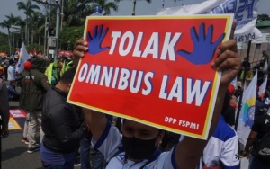 Ternyata Kelompok Warganet Ini yang Bikin 'Tolak Omnibus Law' Jadi Trending Topic Dunia