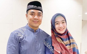 Istri Cantik Ustaz Riza Muhammad Jawab Soal Nyinyiran Lakukan Cukur dan Sulam Alis