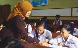 UU Cipta Kerja Dinilai Mengkapitalisasi Pendidikan, Serikat Guru Serukan Penolakan