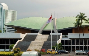Anies Baswedan Minta Gedung Parlemen Dikosongkan Karena Corona, Sekjen DPR Balas Begini