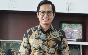 Tommy Kurniawan Ikut Terseret UU Cipta Kerja, Foto Liburannya Jadi Sasaran Kemarahan Netizen