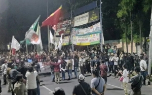Ini Reaksi Pedas LBH Jakarta Soal Tudingan Demo Tolak UU Ciptaker Disponsori
