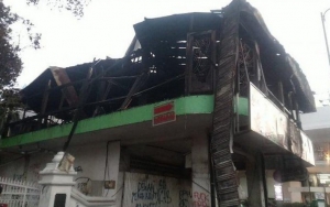 Aksi Demo Tolak Omnibus Law Berakhir Ricuh, Kafe di Malioboro Dibakar Massa