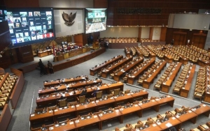 Pembelaan Baleg DPR Soal Draf UU Ciptaker Tak Dibagikan dan Disahkan di Paripurna Walau Belum Final
