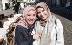 Zaskia Sungkar Bumil Cantik Ajak Laudya Cynthia Bella Ngemal, Wajah Tanpa Masker Jadi Sorotan