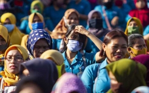 Komnas Perempuan Sebut UU Ciptaker Bisa Rugikan Pekerja Wanita, Begini Detailnya