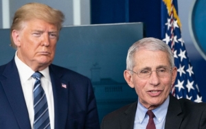 Pakar Kesehatan AS Anthony Fauci Klaim Ucapannya 'Diedit' Trump untuk Kampanye