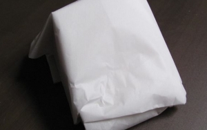 Bungkus Keju dengan Kertas