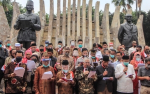 Polisi Sebut Percakapan WA KAMI Soal UU Ciptaker Ngeri dan Picu Kerusuhan, Kuasa Hukum Sigap Bantah