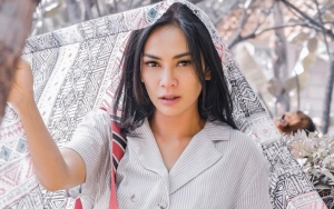 Parno Dengan COVID-19, Masayu Anastasia Selalu Stok Alat Swab Test Di Rumah