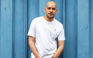 Riza Shahab Resmi Lamar Sang Pujaan Hati, Ini Potret Bahagianya