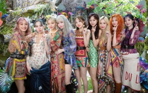 TWICE Tampil Beda dengan Gaya Rambut Baru, Siapa Paling Oke?