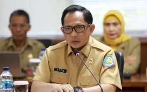 Antisipasi Corona, Mendagri Sarankan Warga di Zona Merah Beres-Beres Rumah Saja Saat Libur Panjang