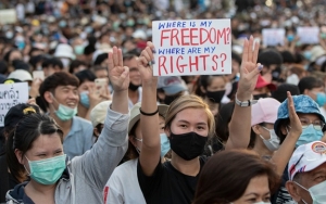 Polisi Thailand Blokir Akun Media Sosial Demonstran untuk Bungkam Aksi Unjuk Rasa
