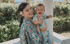 Lagi Hamil, Kimberly Ryder Sedih Harus Setop ASI Untuk Anak Pertama Karena Alami Pendarahan