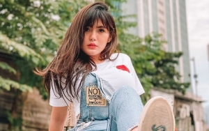 Postingan Perdana Angela Lee Pasca Resmi Jadi Istri Pengusaha Tajir, Ciuman Mesra Bikin Fans Ambyar!