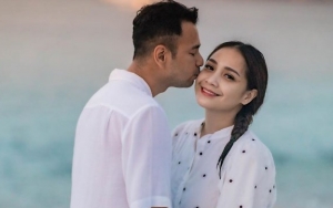 Nagita Slavina Saingi OOTD BLACKPINK, Harga Topi Kupluk Hingga Hand Sanitizer Bikin Sujud Syukur